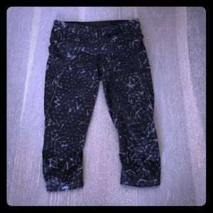 Lululemon cropped leggings